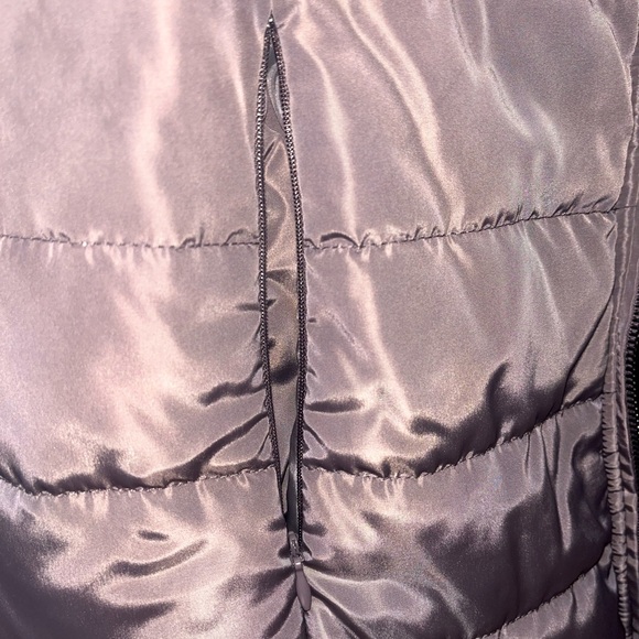 Mo-KA By Santa Fe Apparel Hooded Reversible Puffer Vest - Picture 2 of 12